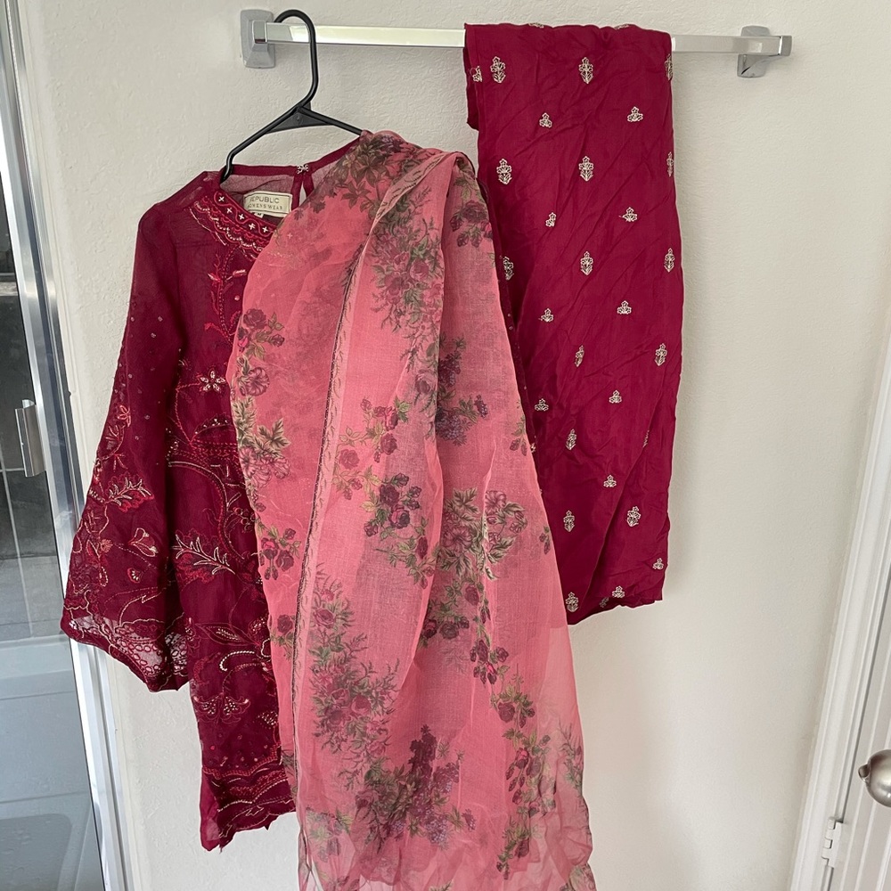 Republic Women Wear Pakistan Outfit